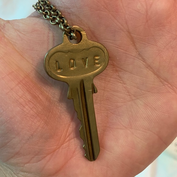 The Giving Keys • LOVE Key Necklace - Picture 5 of 6